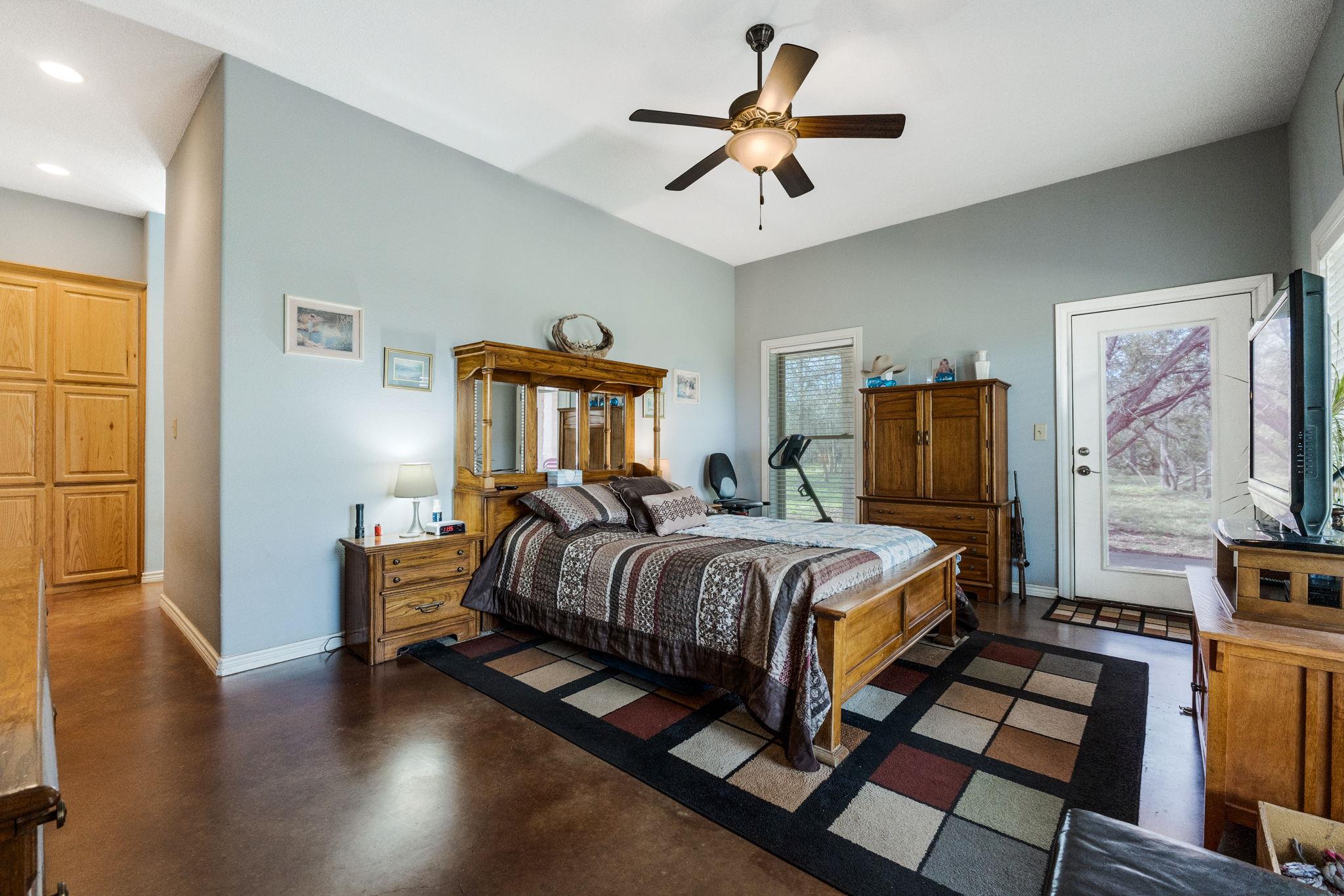 8089 E Fm 580 E Kempner TX 76539