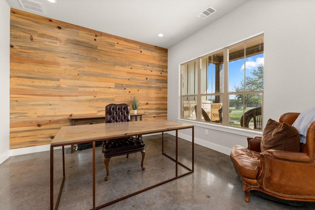 3830 Outback Trail Spicewood TX 78669