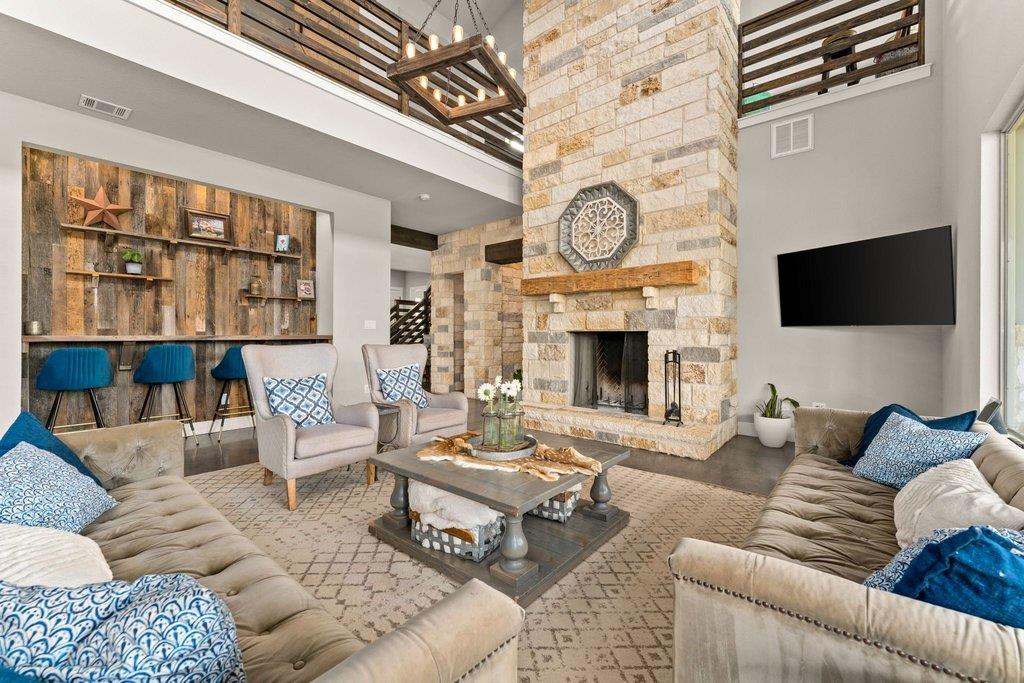 3830 Outback Trail Spicewood TX 78669