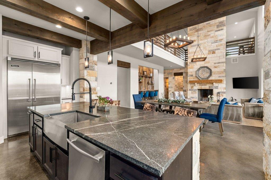 3830 Outback Trail Spicewood TX 78669