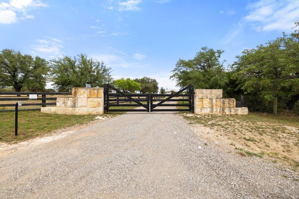 3830 Outback Trail Spicewood TX 78669