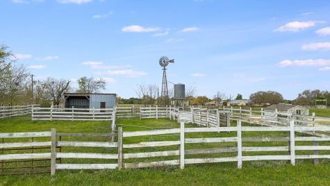 3680 County Road 245 Florence TX 76527