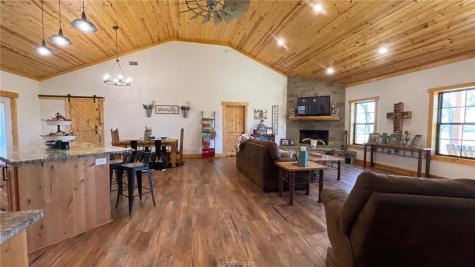 13541 E Us Hwy 79 (+/-29 Acres) Gause TX 77857