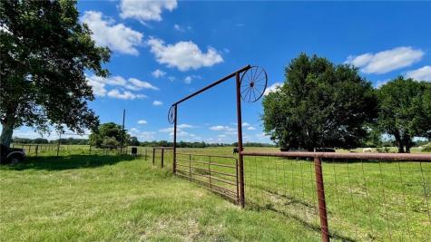 13541 E Us Hwy 79 (+/-29 Acres) Gause TX 77857