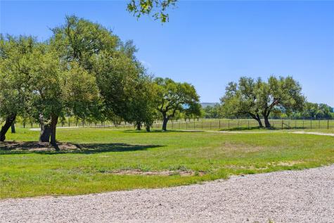 784 Ranch Road 2721 Johnson City TX 78636