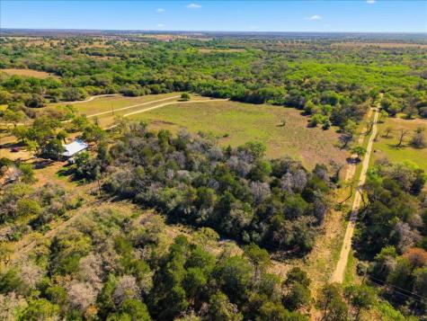 0 Cr 437 Gonzales TX 78629