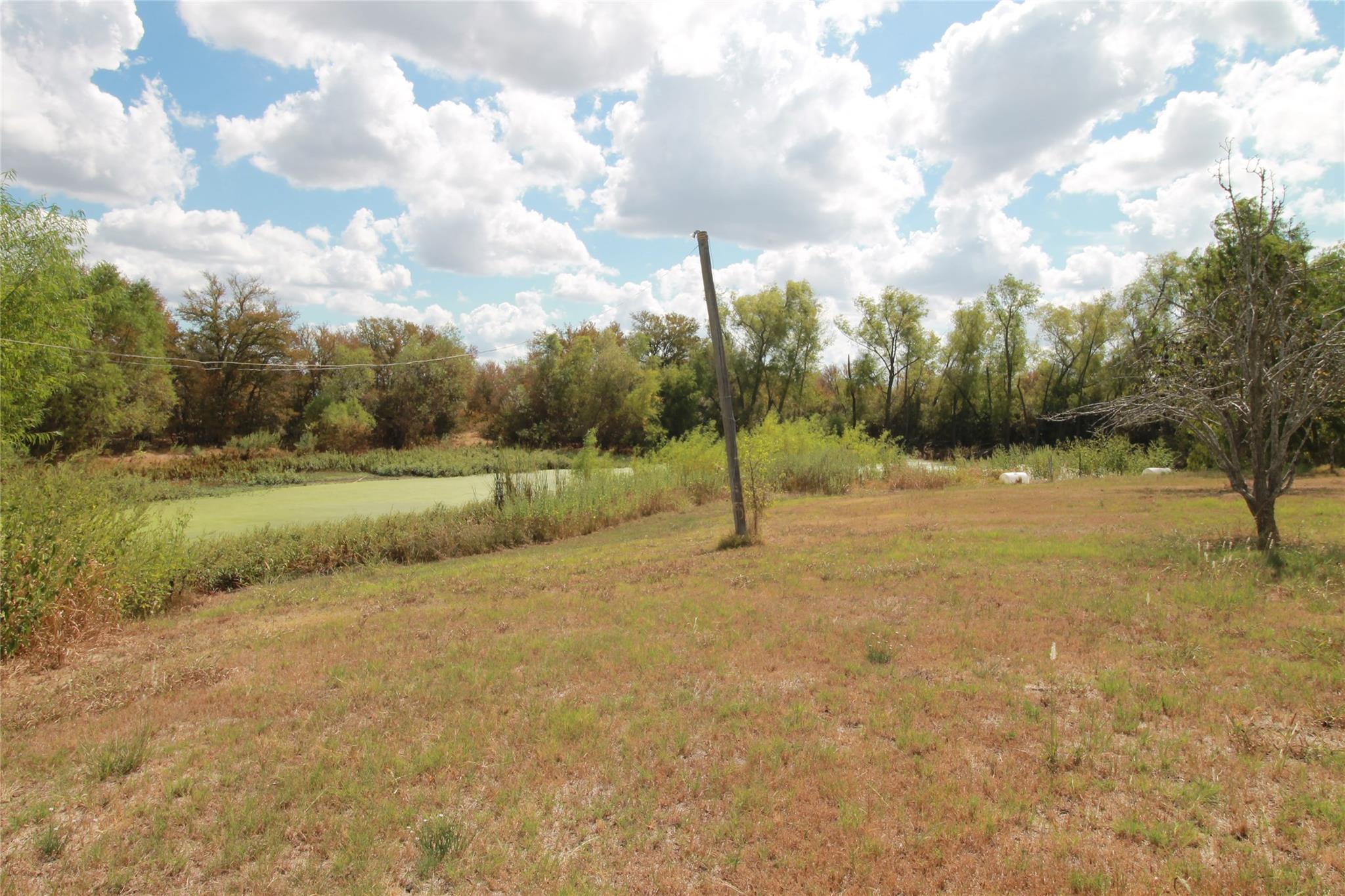 1875 Cr 466 Elgin TX 78621