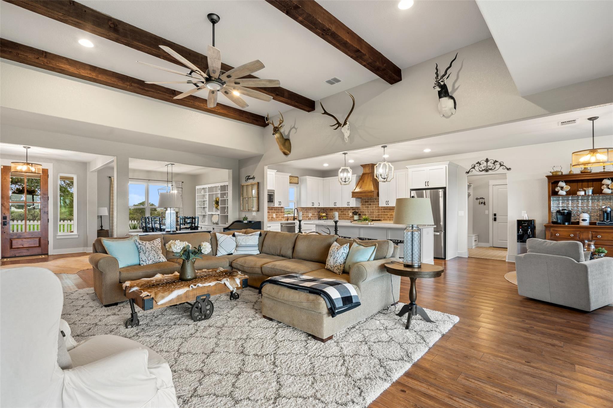 2454 Mckinney Loop Blanco TX 78606