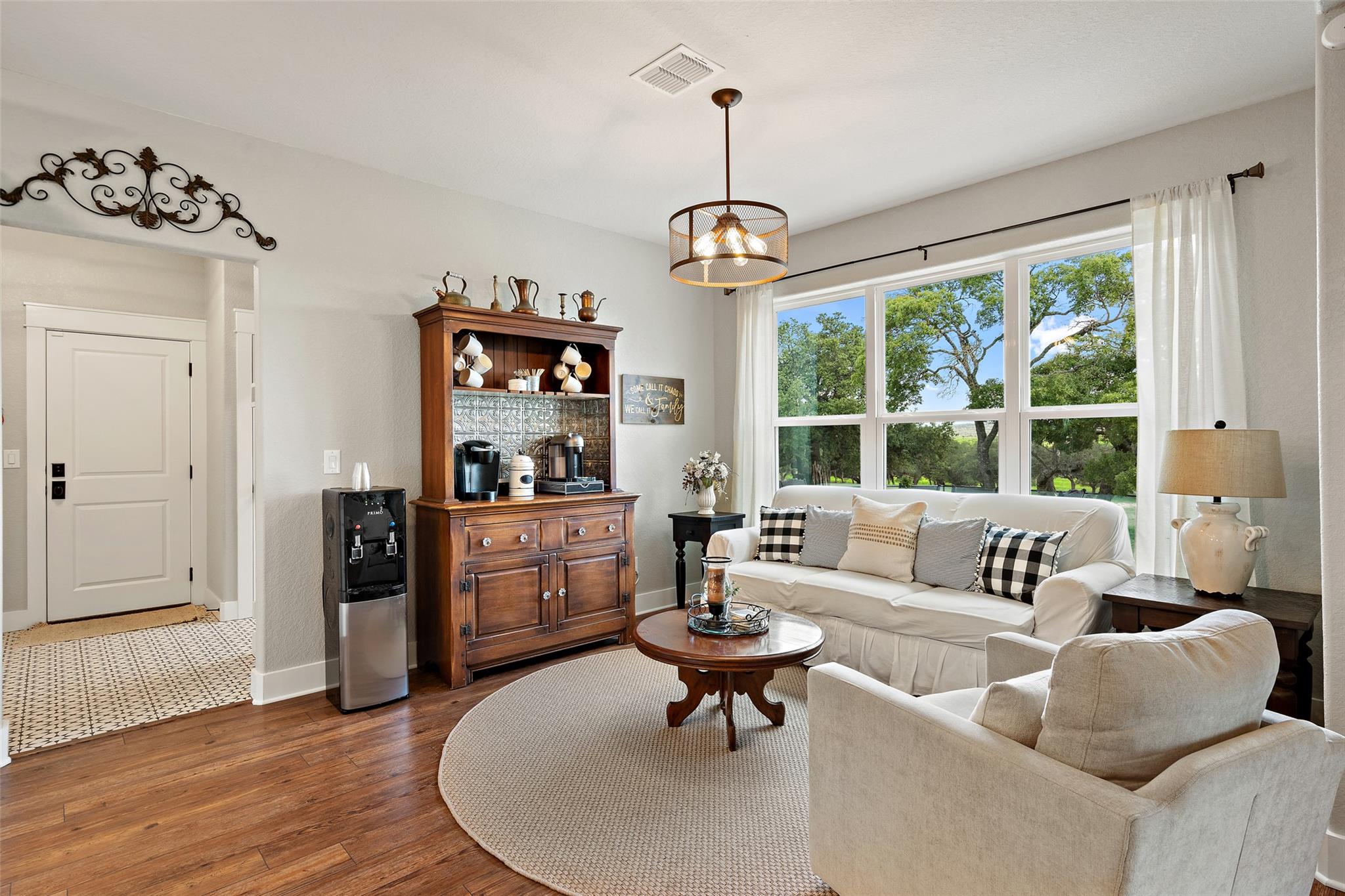 2454 Mckinney Loop Blanco TX 78606