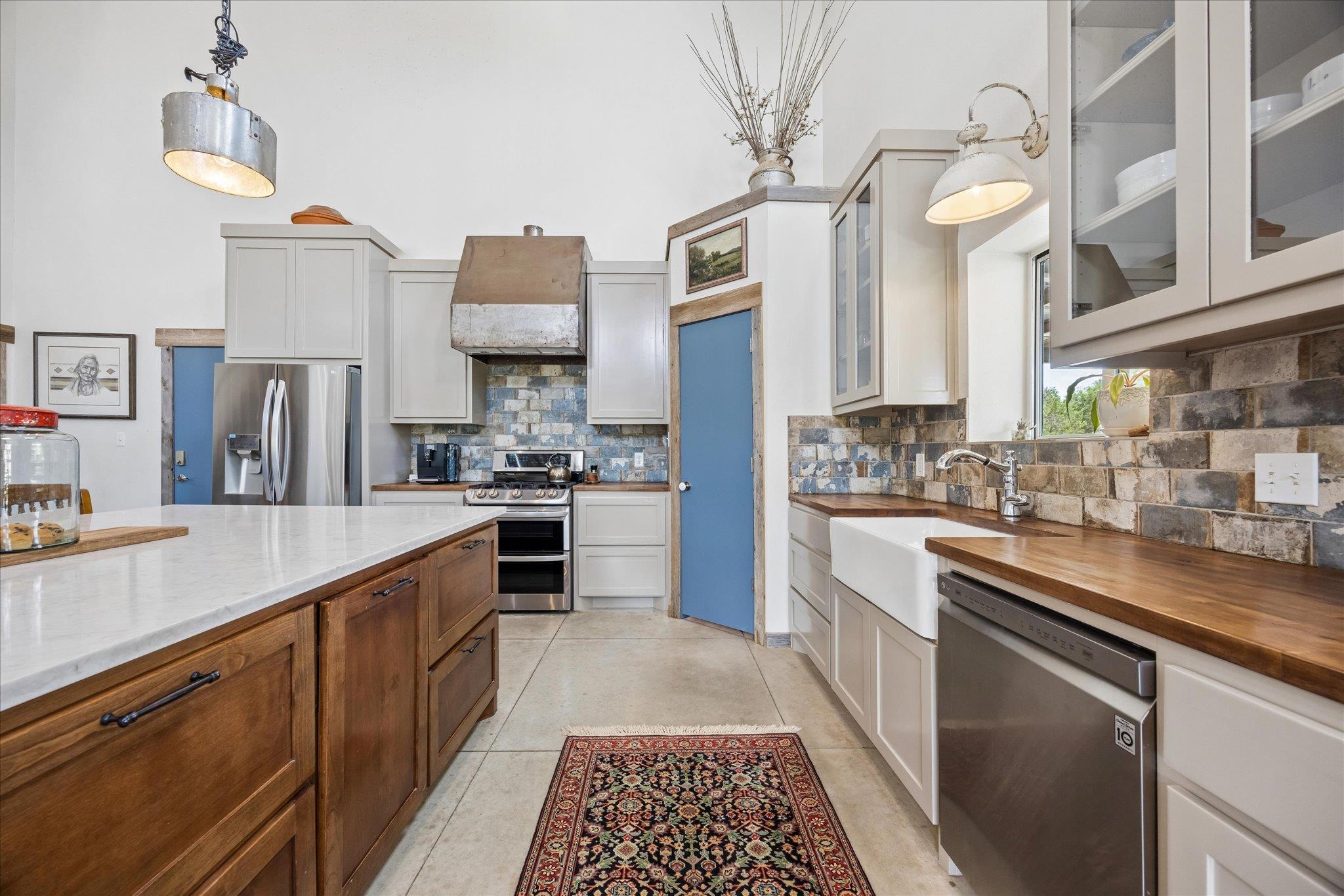 6411 W Fitzhugh Road Dripping Springs TX 78620