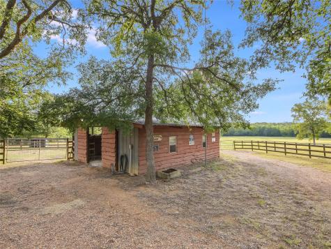 762 Karisch Road Giddings TX 78942