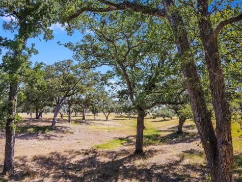 762 Karisch Road Giddings TX 78942