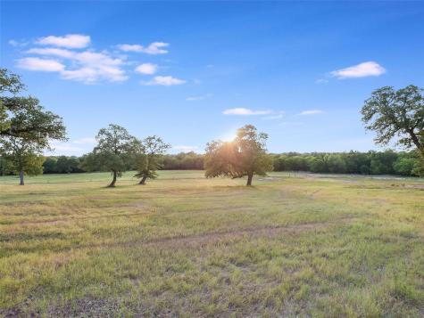 762 Karisch Road Giddings TX 78942