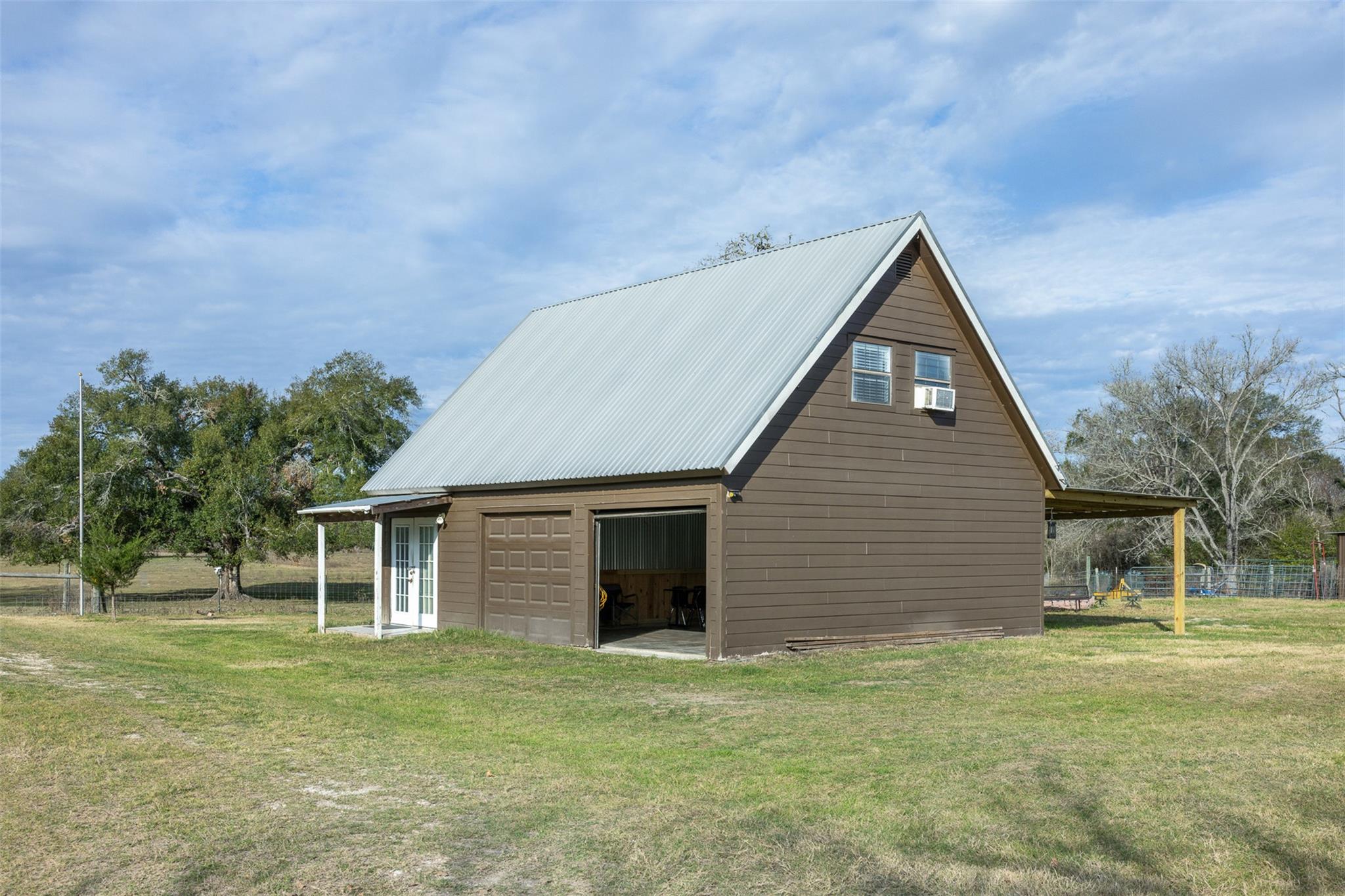 1820 South Old Smithville Road Flatonia TX 78941