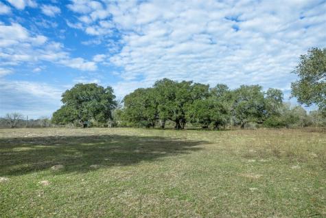 1820 South Old Smithville Road Flatonia TX 78941