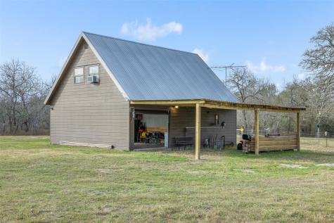 1820 South Old Smithville Road Flatonia TX 78941