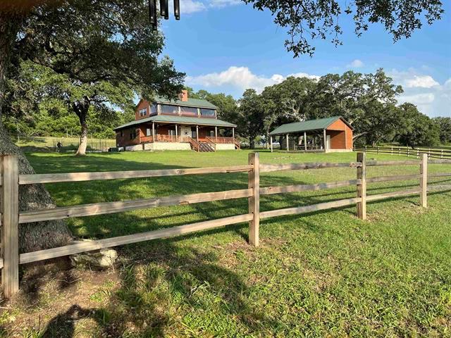 534 Scotts School Road Flatonia TX 78941