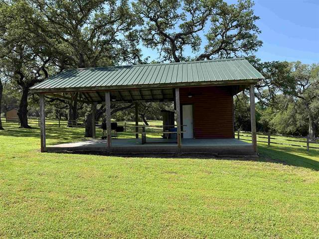 534 Scotts School Road Flatonia TX 78941