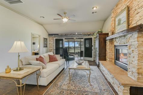 1700 Plum Lane Brenham TX 77833