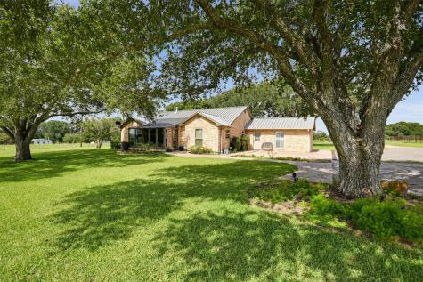 1700 Plum Lane Brenham TX 77833