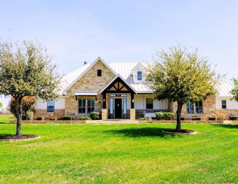 1260 County Road 361 La Vernia TX 78121