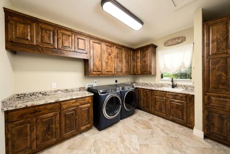 1260 County Road 361 La Vernia TX 78121