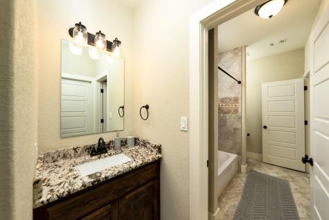 1260 County Road 361 La Vernia TX 78121
