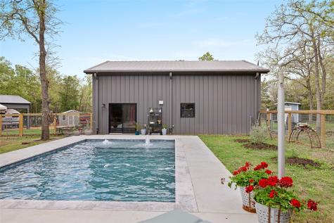 12975 Young Lane Lane Carmine TX 78322