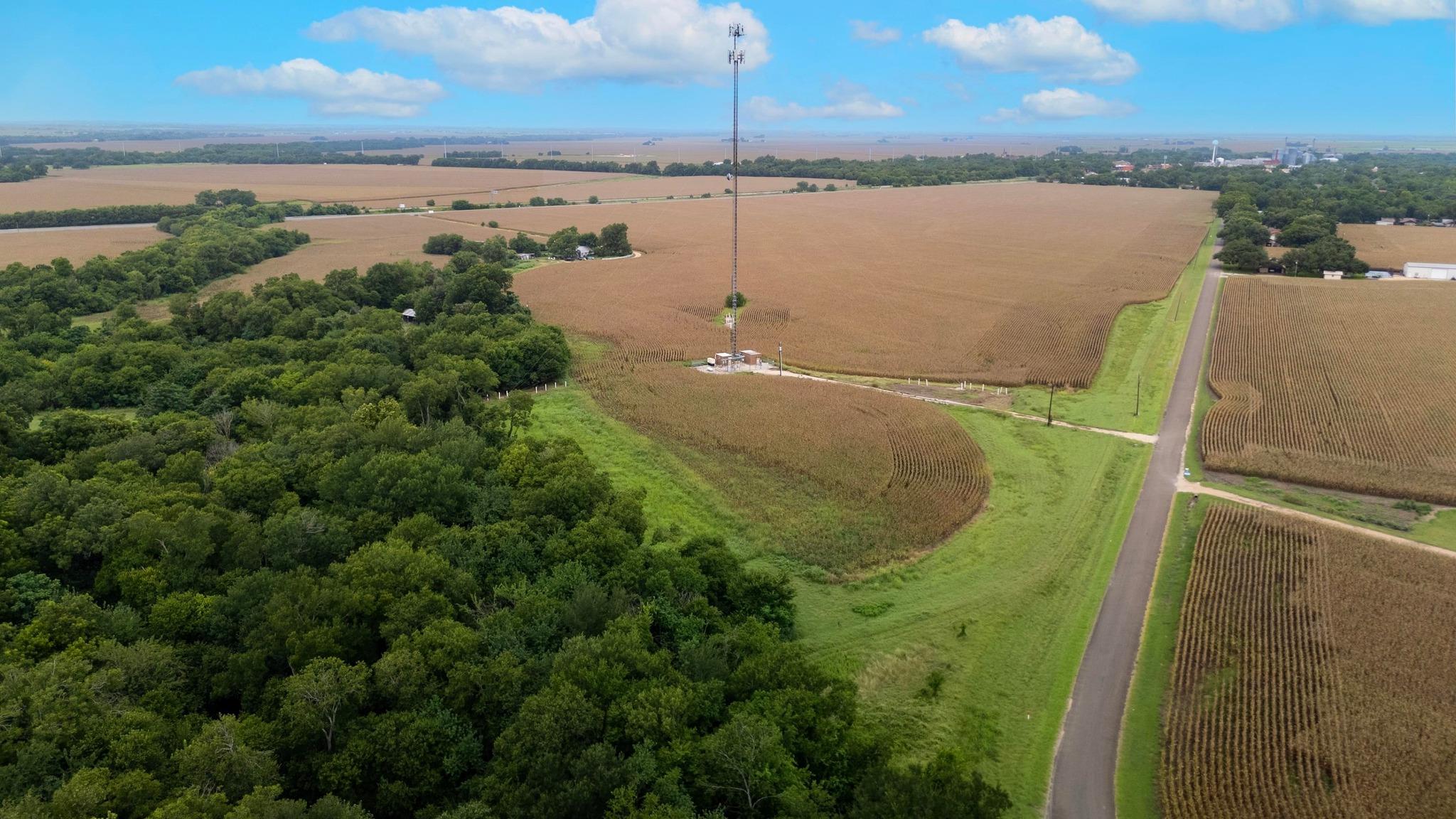 4400-4402 N Highway 95 Granger TX 76530
