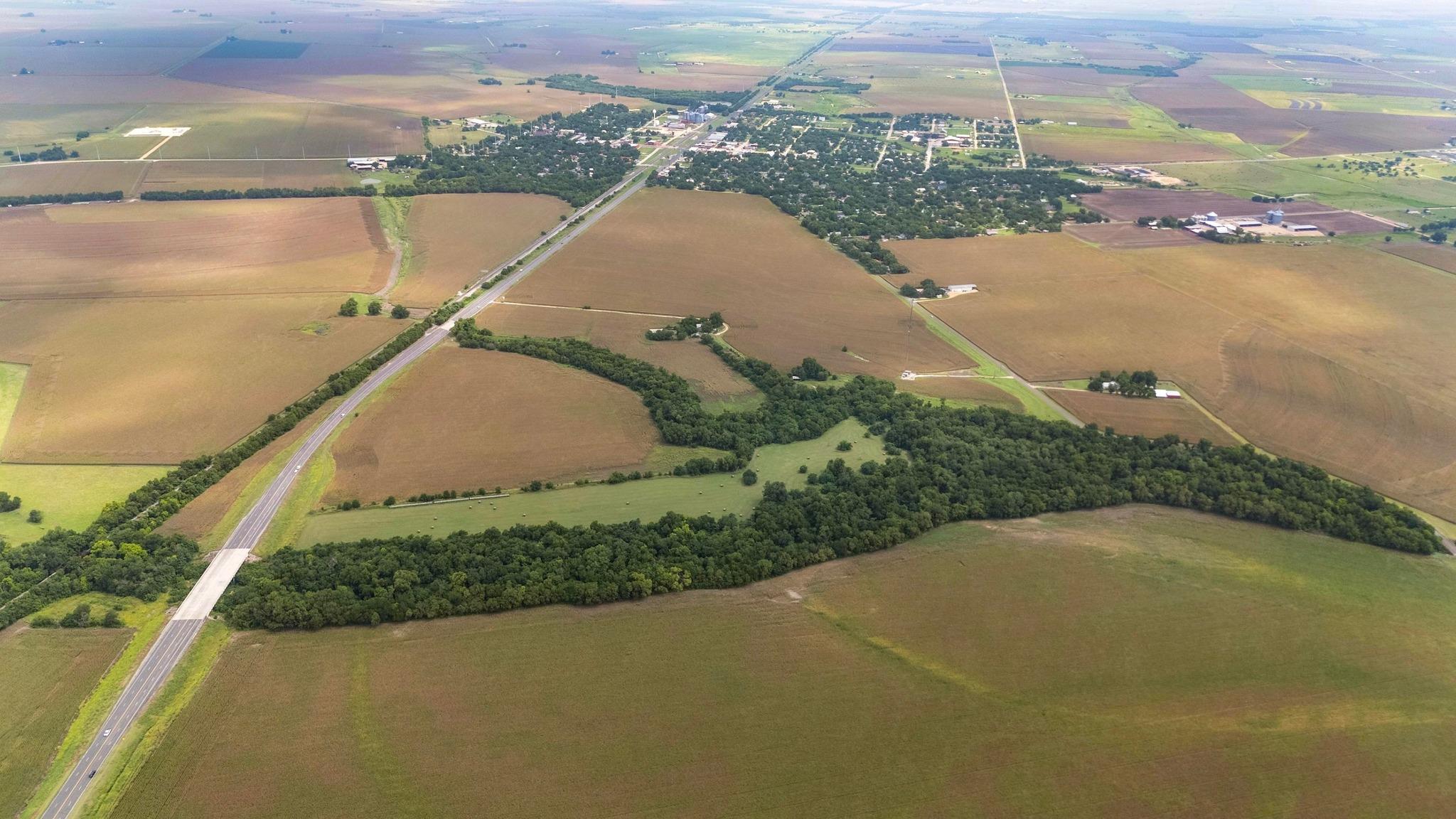 4400-4402 N Highway 95 Granger TX 76530