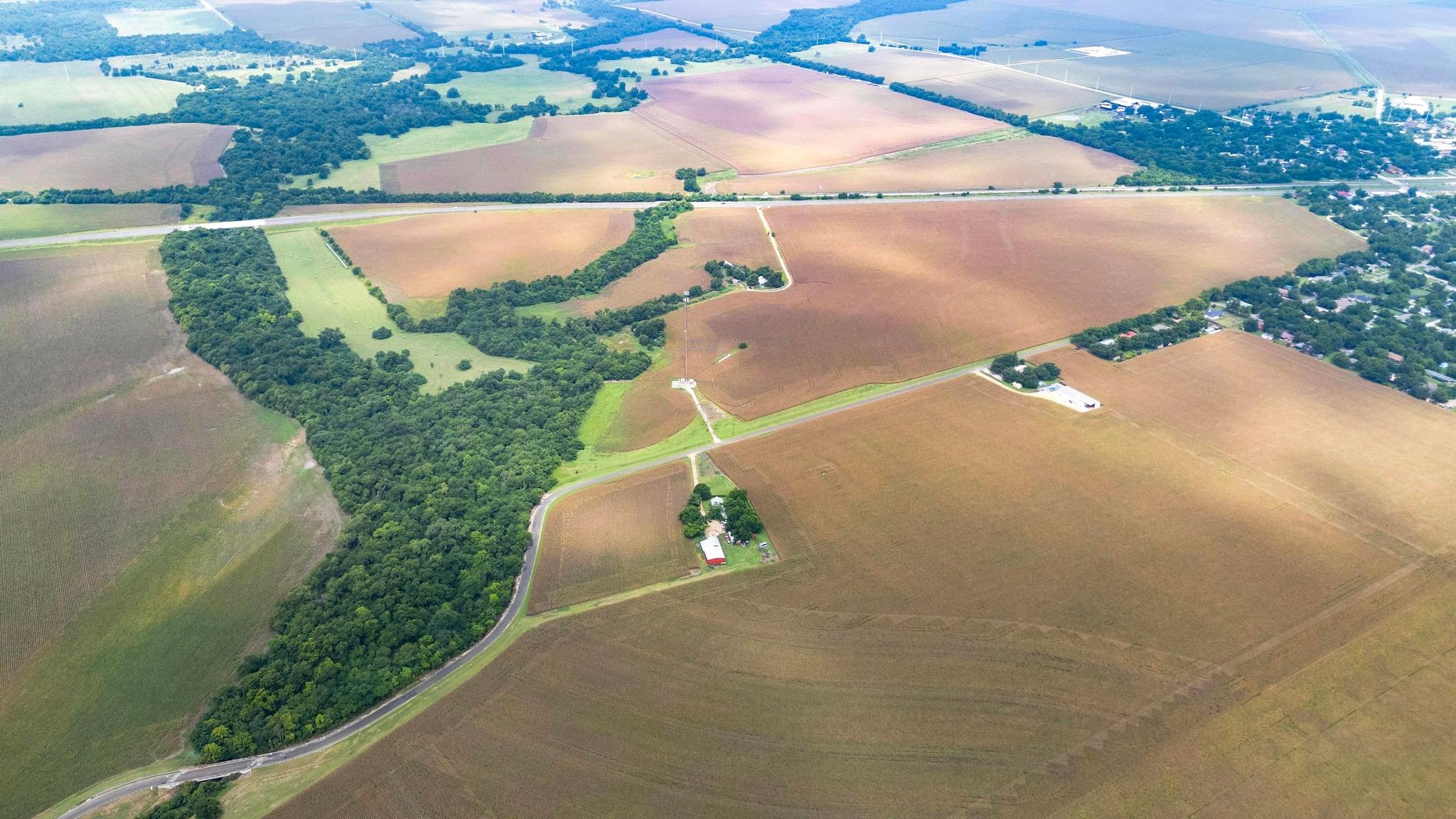 4400-4402 N Highway 95 Granger TX 76530