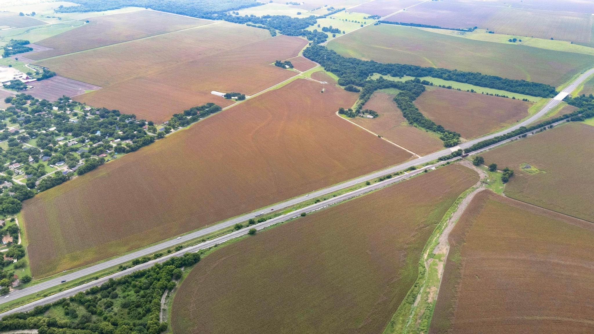 4400-4402 N Highway 95 Granger TX 76530