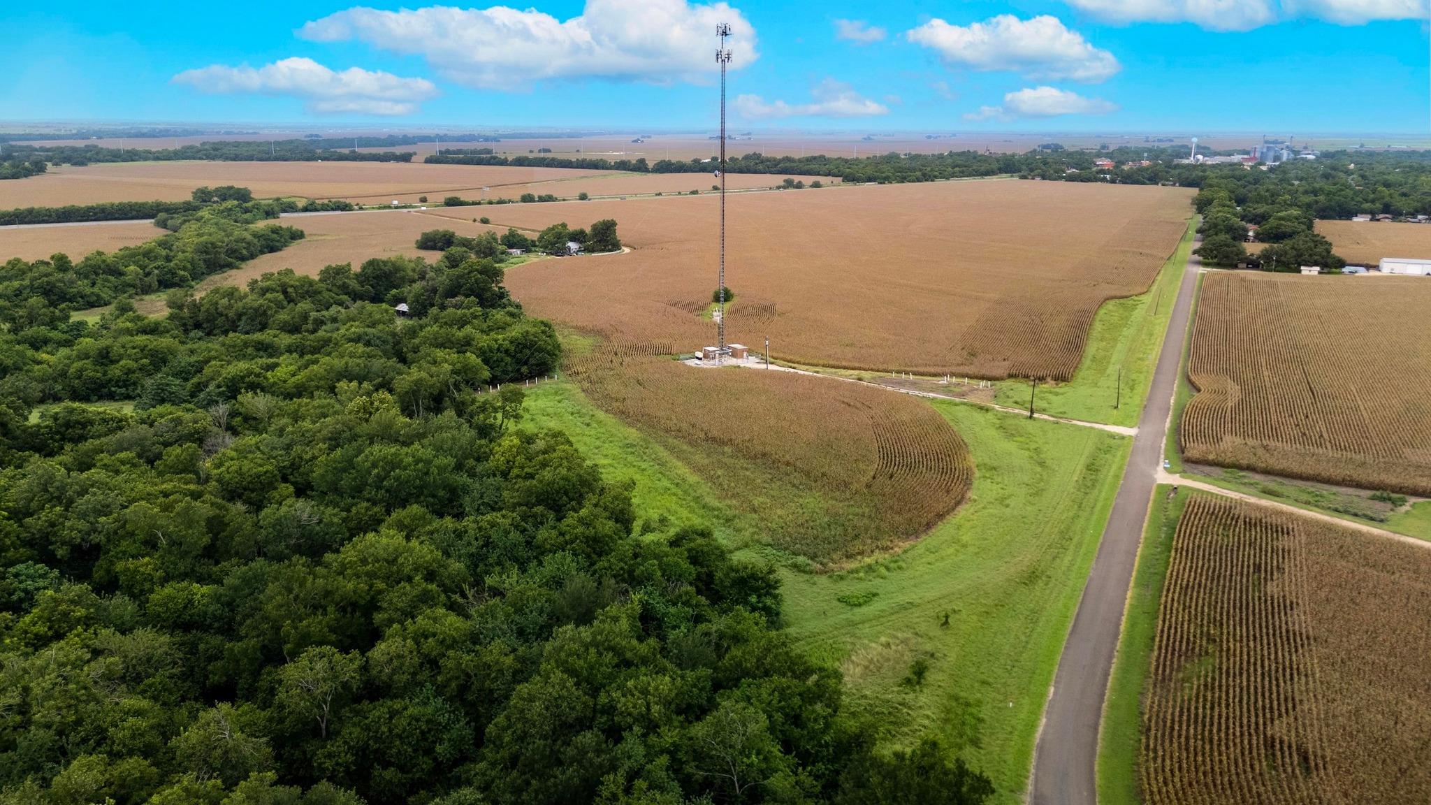 4400-4402 N Highway 95 Granger TX 76530