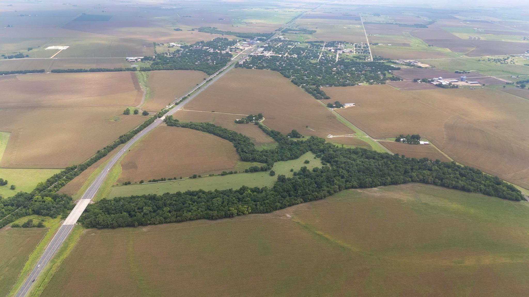 4400-4402 N Highway 95 Granger TX 76530