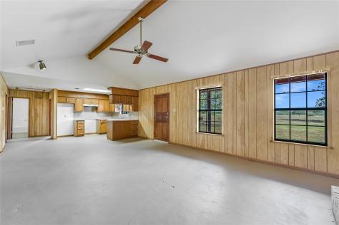 5637 Jeddo Road Waelder TX 78959