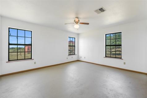 5637 Jeddo Road Waelder TX 78959