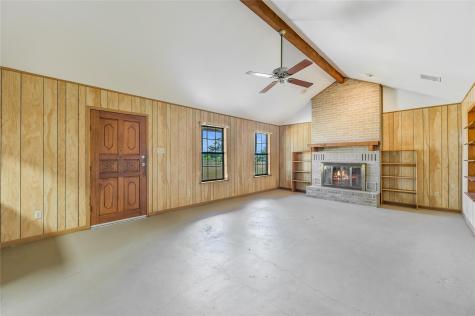 5637 Jeddo Road Waelder TX 78959