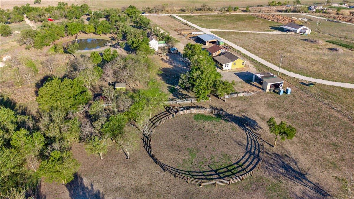 17309 Skog Road Elgin TX 78660
