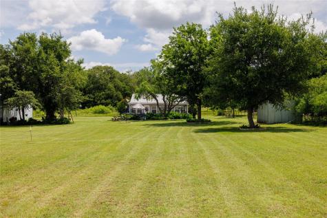 6507 N Us Highway 77 Road Rockdale TX 76567