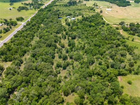 6507 N Us Highway 77 Road Rockdale TX 76567