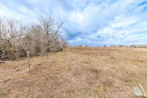 Tbd County Road 424 Waelder TX 78959