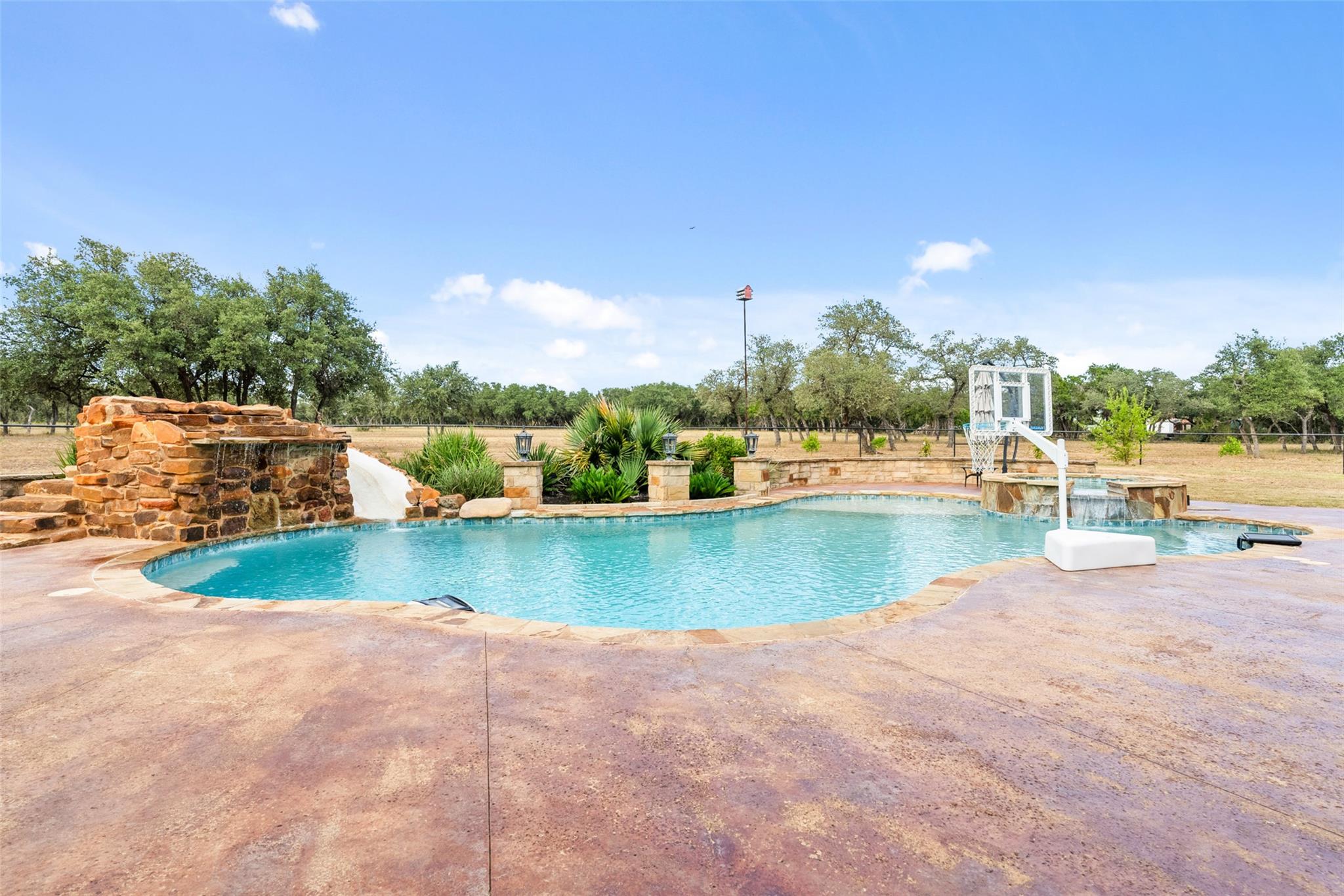 2700 County Road 282 Road Leander TX 78641