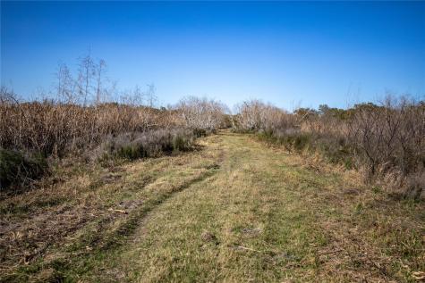 6498 N Highway 35 Rockport TX 78382