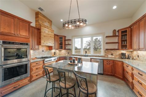 928 Bendele Road Johnson City TX 78636
