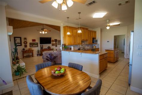 734 E Fm 485 Cameron TX 76520