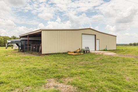 734 E Fm 485 Cameron TX 76520