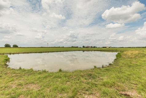 734 E Fm 485 Cameron TX 76520