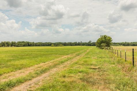 734 E Fm 485 Cameron TX 76520