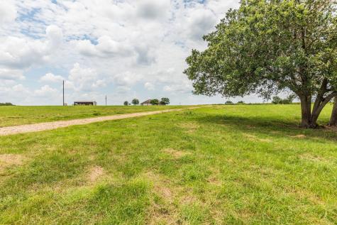 734 E Fm 485 Cameron TX 76520