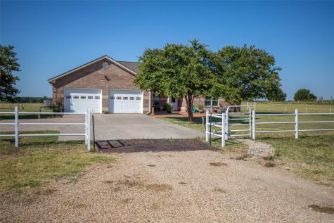 734 E Fm 485 Cameron TX 76520